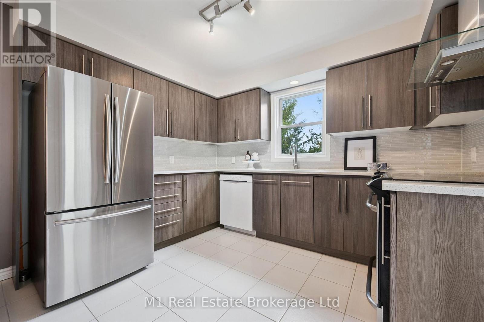 668 Jacob Lane, Waterloo, Ontario  N2V 2G9 - Photo 20 - X13212380