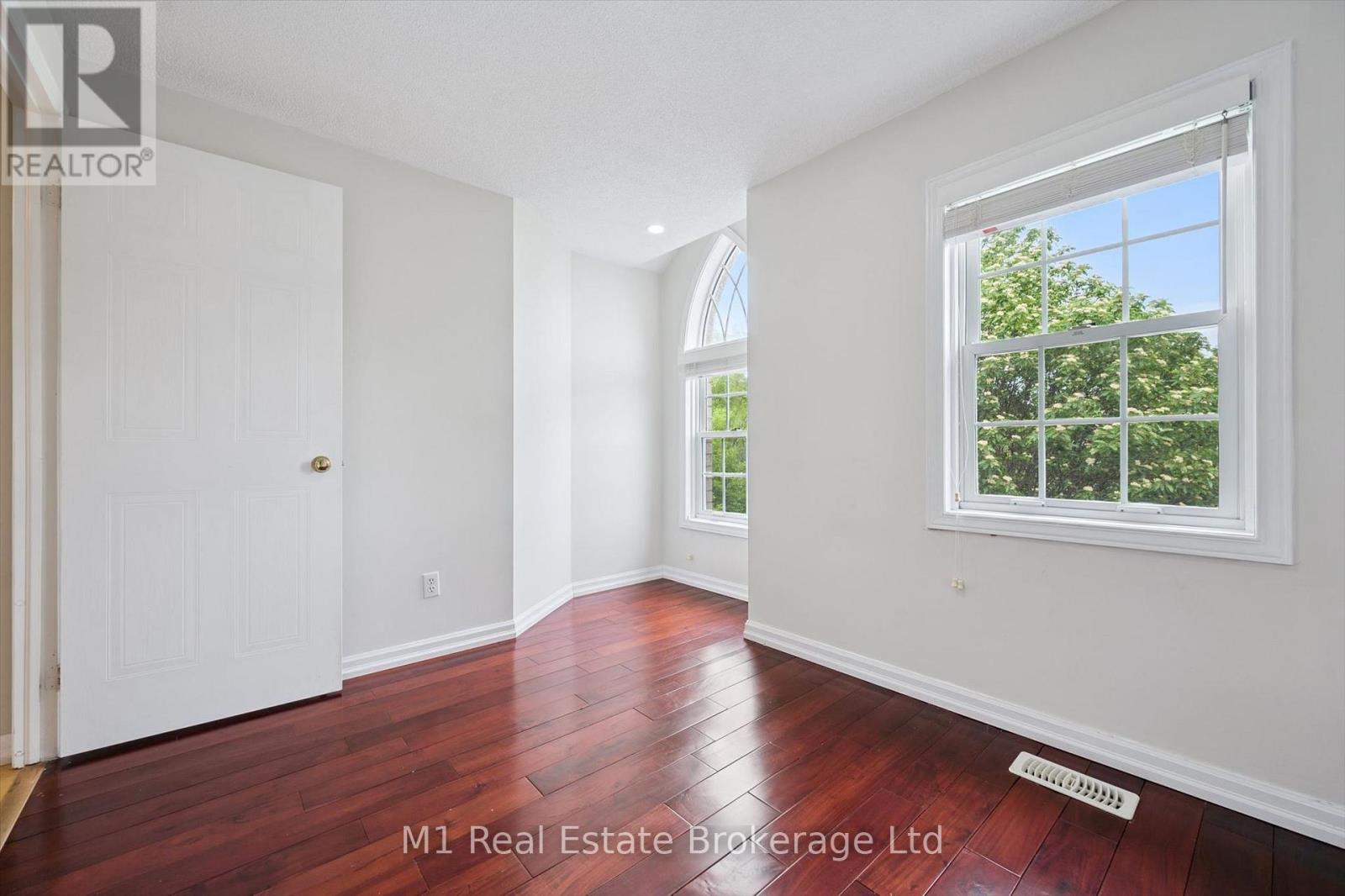 668 Jacob Lane, Waterloo, Ontario  N2V 2G9 - Photo 28 - X13212380