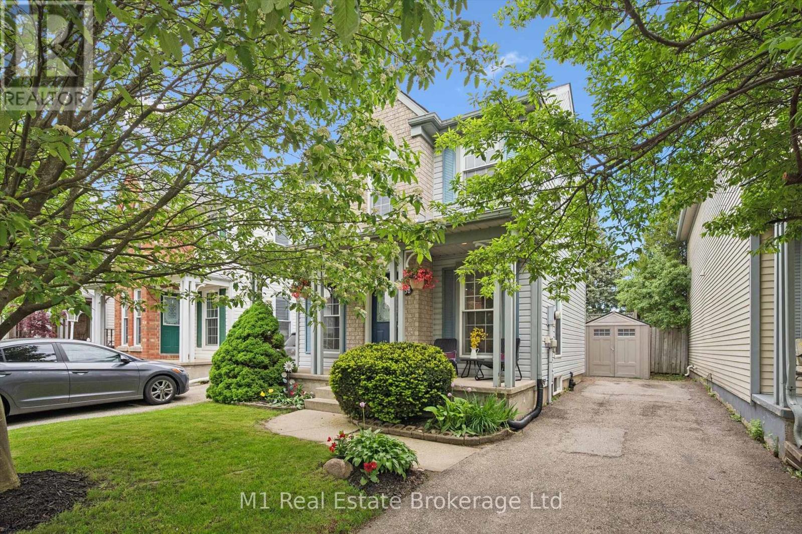 668 Jacob Lane, Waterloo, Ontario  N2V 2G9 - Photo 6 - X13212380