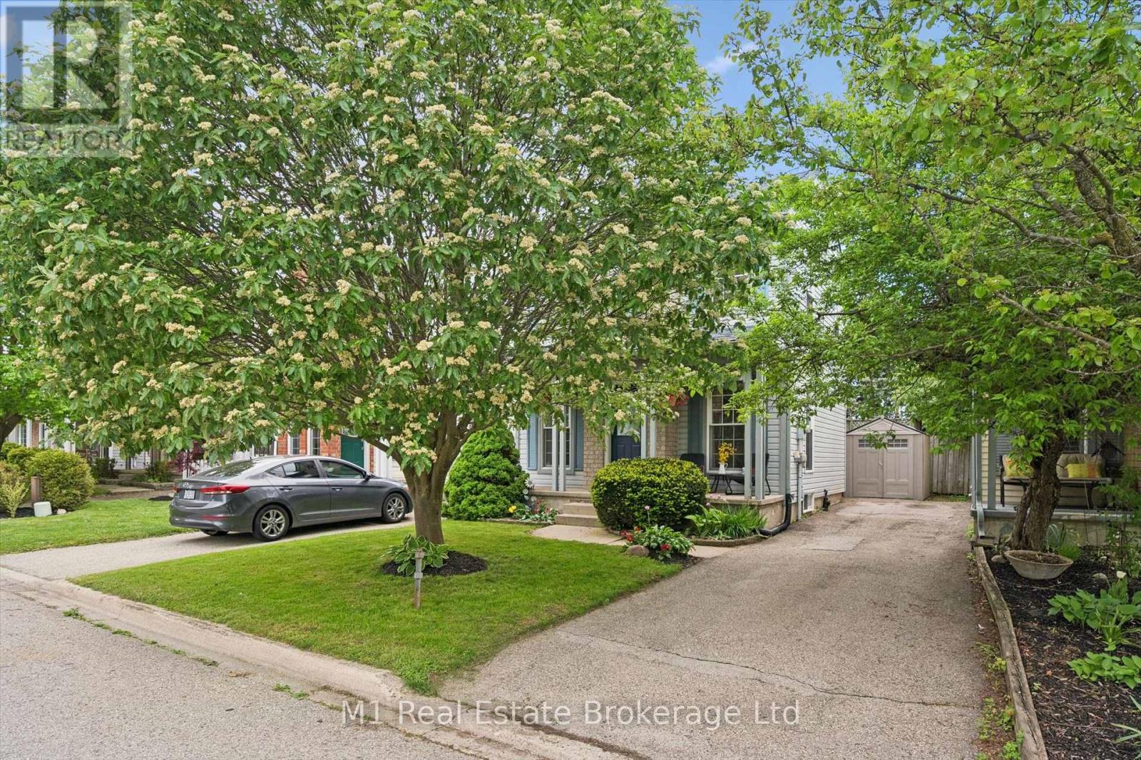 668 Jacob Lane, Waterloo, Ontario  N2V 2G9 - Photo 7 - X13212380