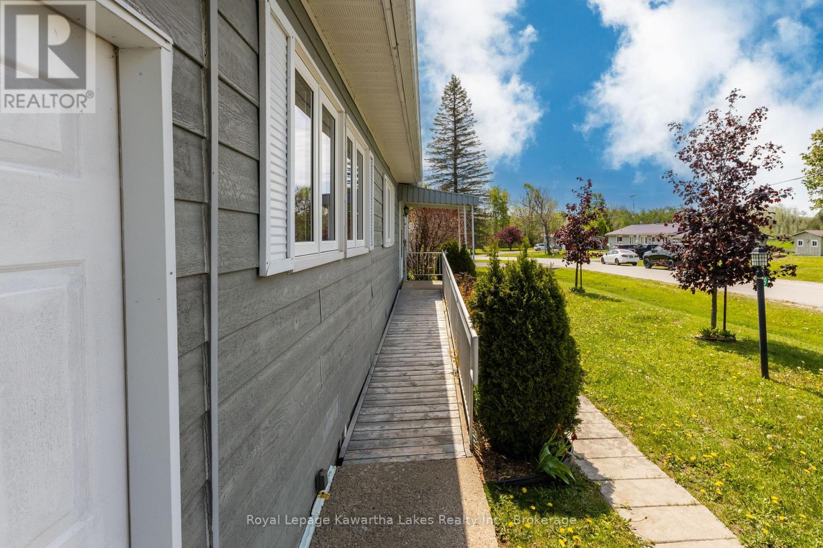 9 Vista Drive, Kawartha Lakes, Ontario  K9V 0H7 - Photo 5 - X13212332