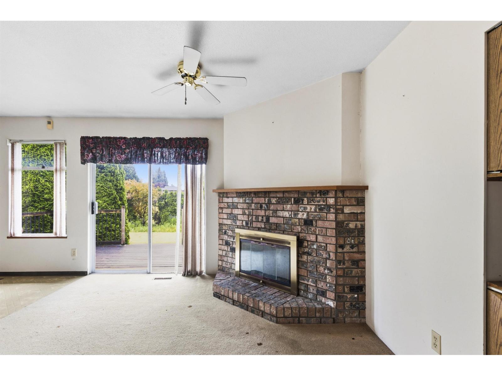 9381 139 Street, Surrey, British Columbia  V3V 7K9 - Photo 3 - R3129599