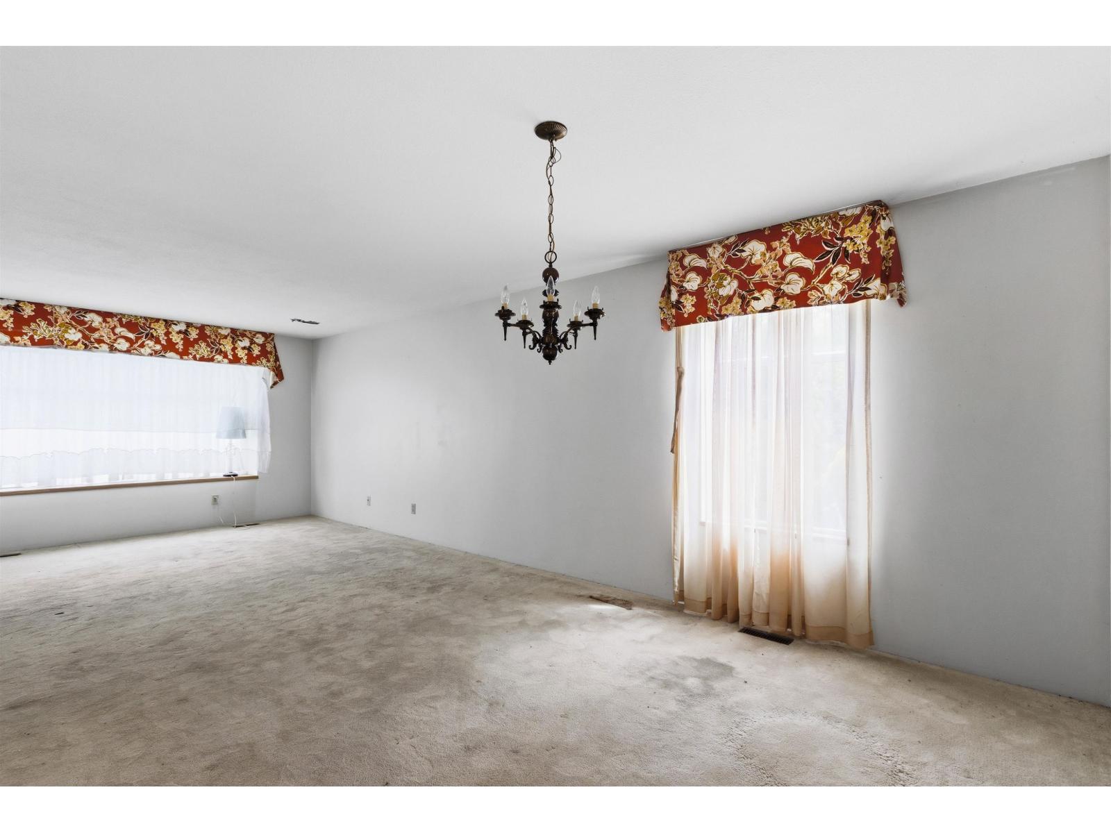 9381 139 Street, Surrey, British Columbia  V3V 7K9 - Photo 7 - R3129599
