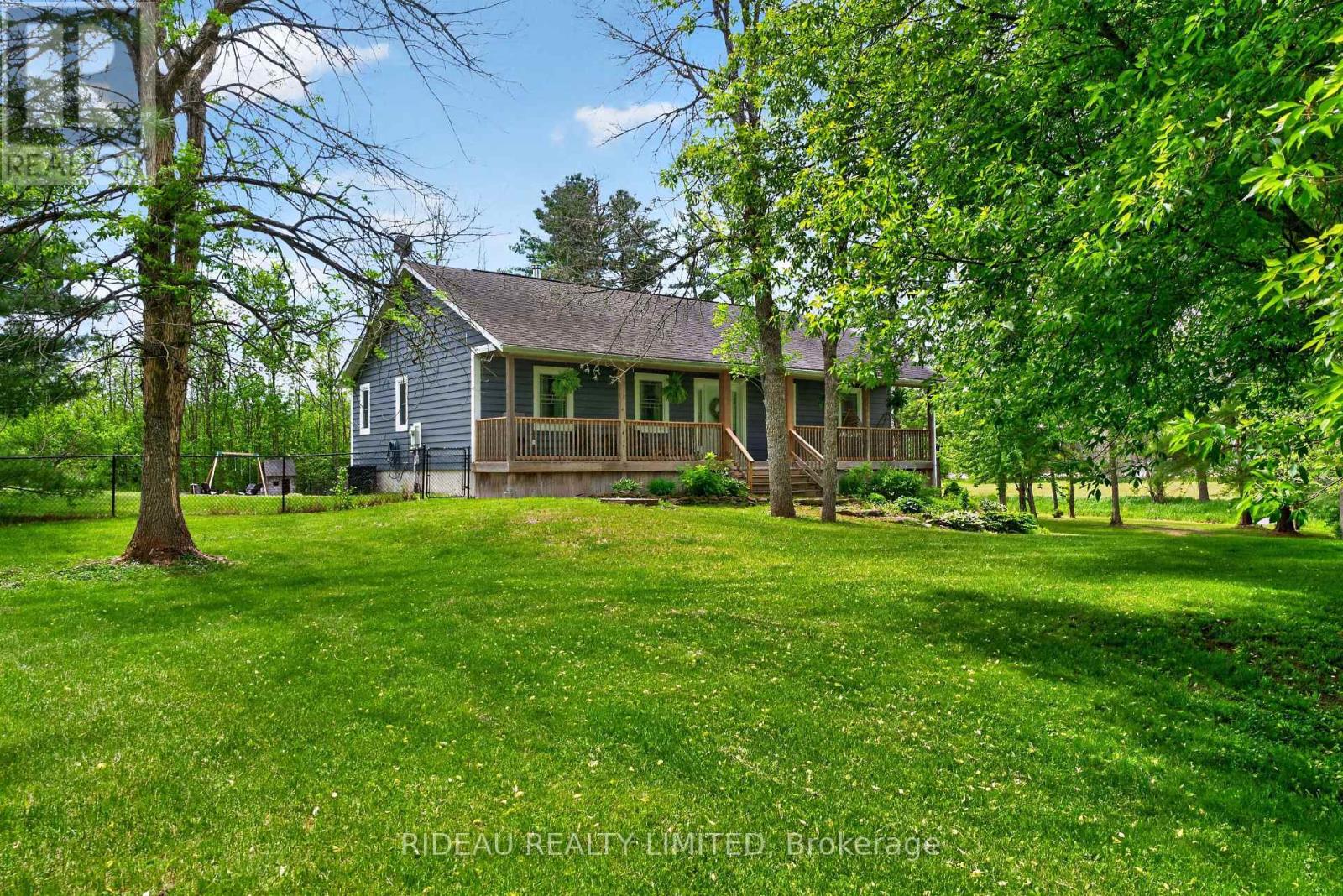 55 Davis Lock Road, Rideau Lakes, Ontario K0G 1E0 - Photo 3 - X13212368