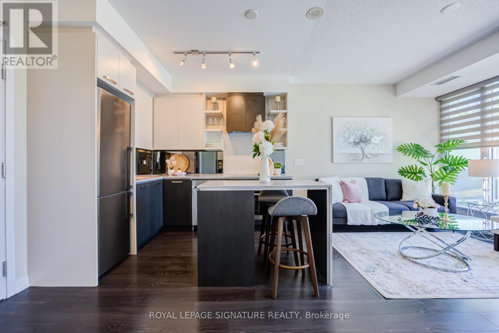 920 - 1830 Bloor Street W, Toronto, Ontario M6P 0A2 - Photo 10 - W13211750