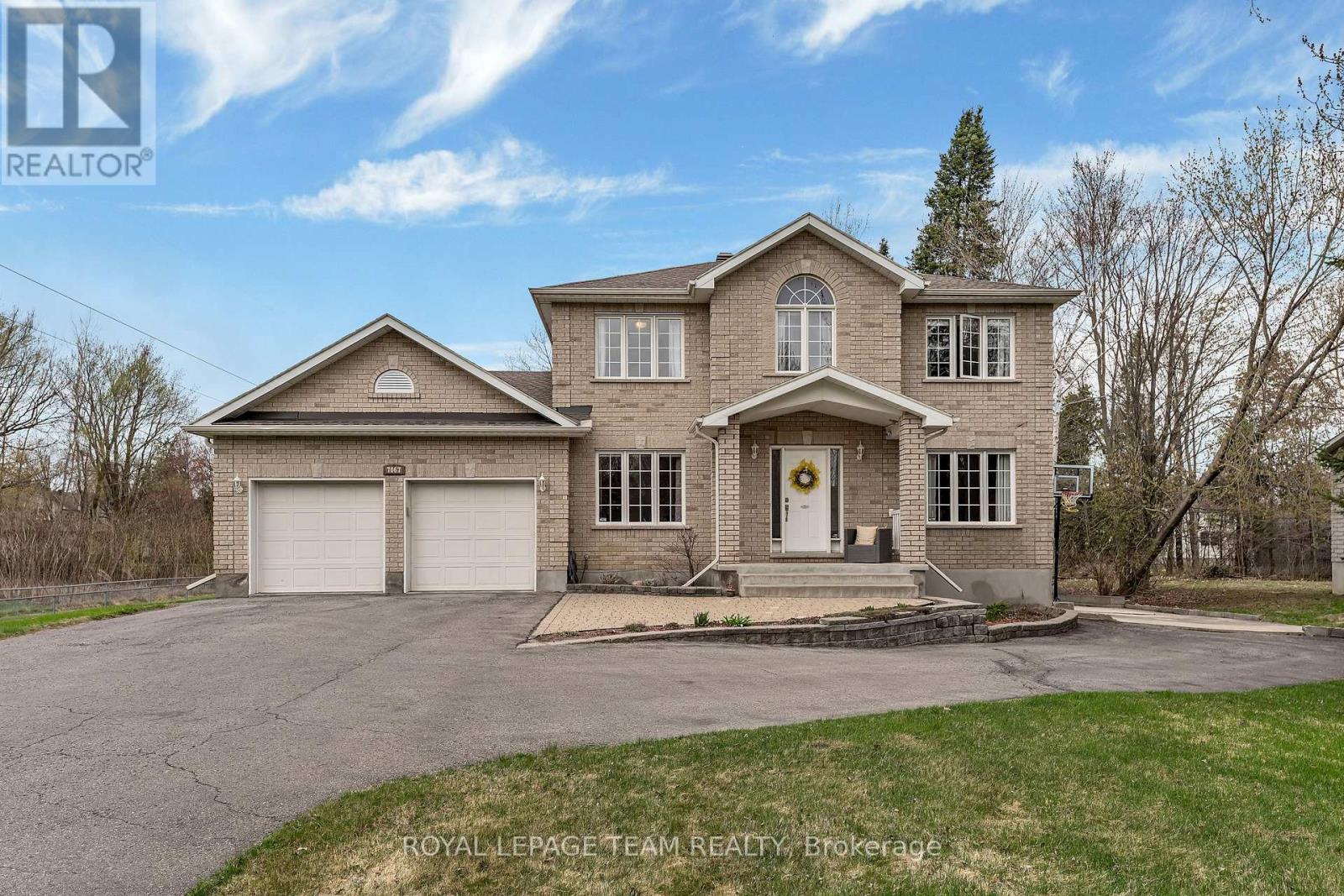 7067 DONWEL DRIVE, Ottawa, Ontario