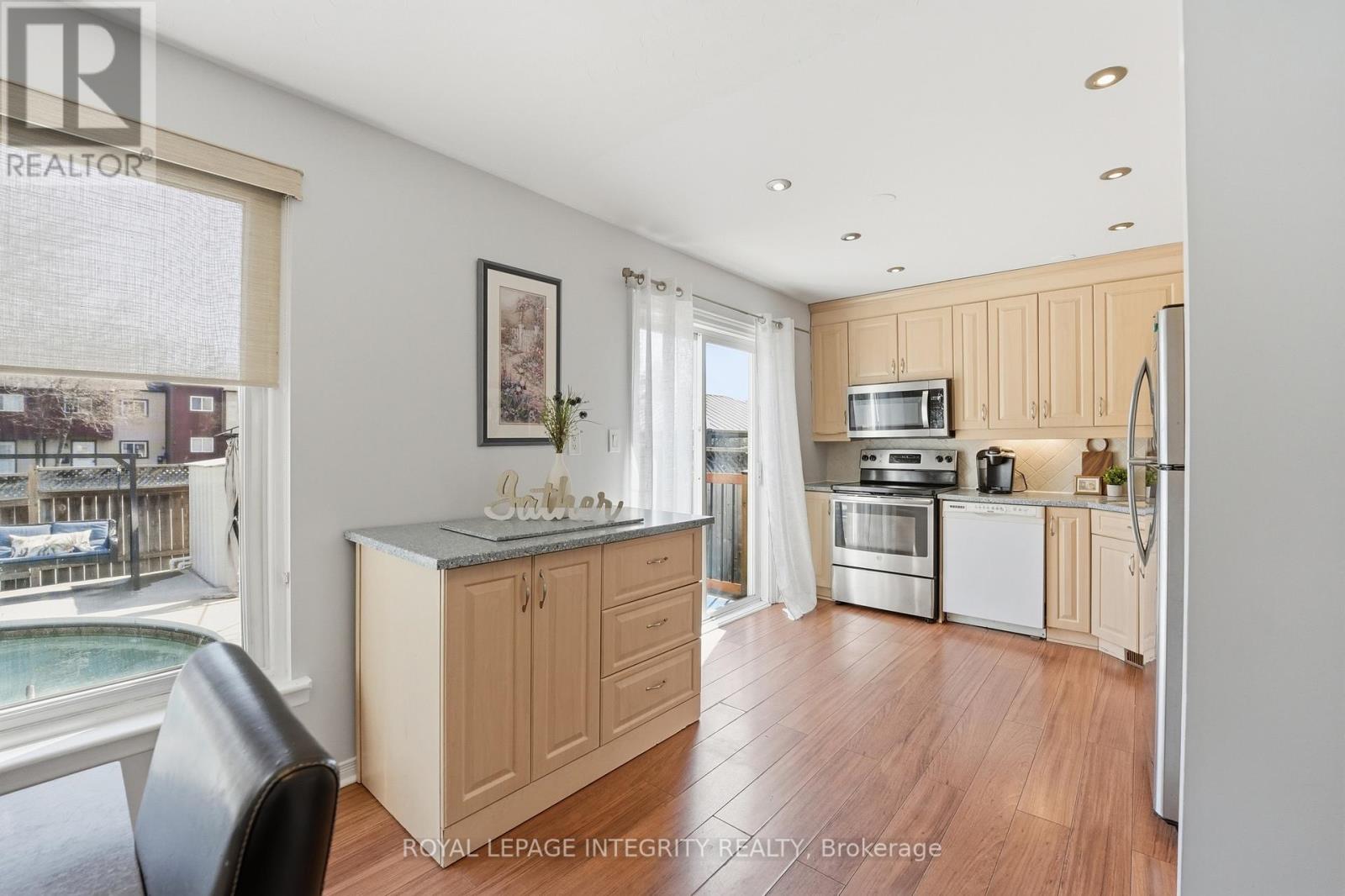 776 Vinette Crescent, Ottawa, Ontario K1E 1W9 - Photo 10 - X13212342