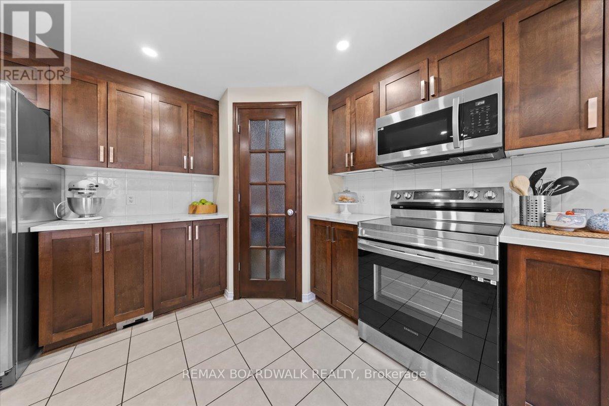 510 Pepperville Crescent, Ottawa, Ontario  K2M 0E5 - Photo 9 - X13212394