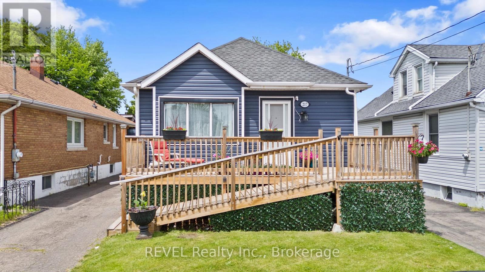 217 Niagara Street N, St. Catharines (Facer), Ontario  L2M 4V3 - Photo 1 - X13212322