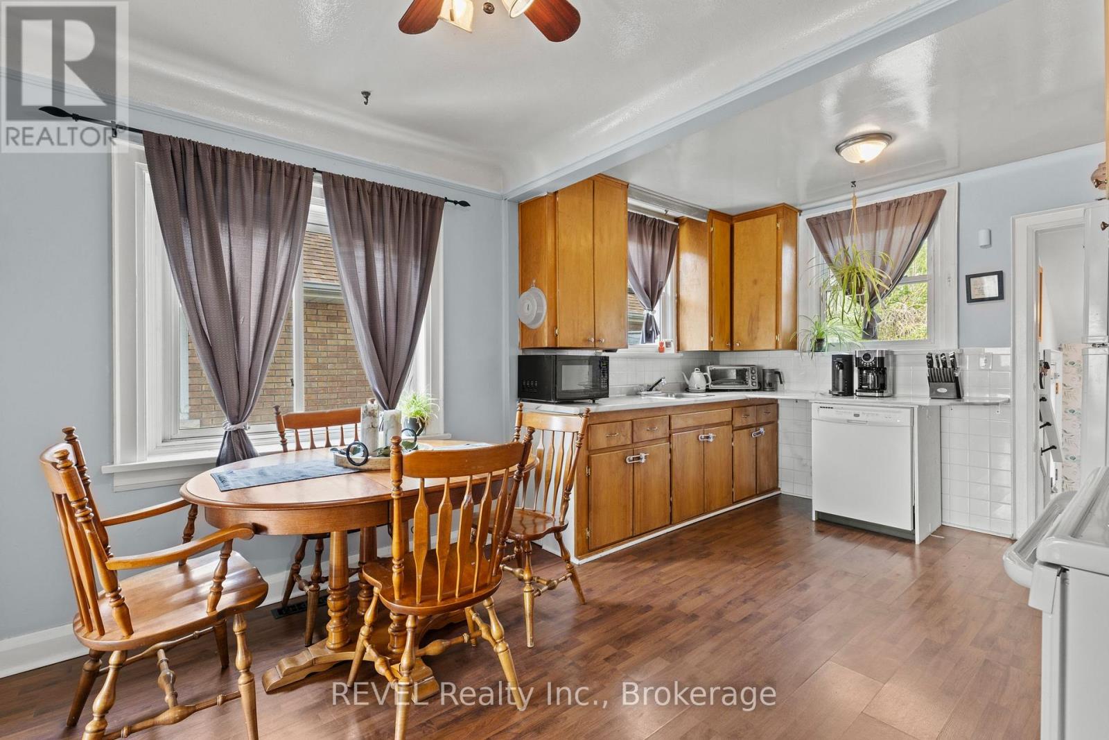 217 Niagara Street N, St. Catharines (Facer), Ontario  L2M 4V3 - Photo 12 - X13212322