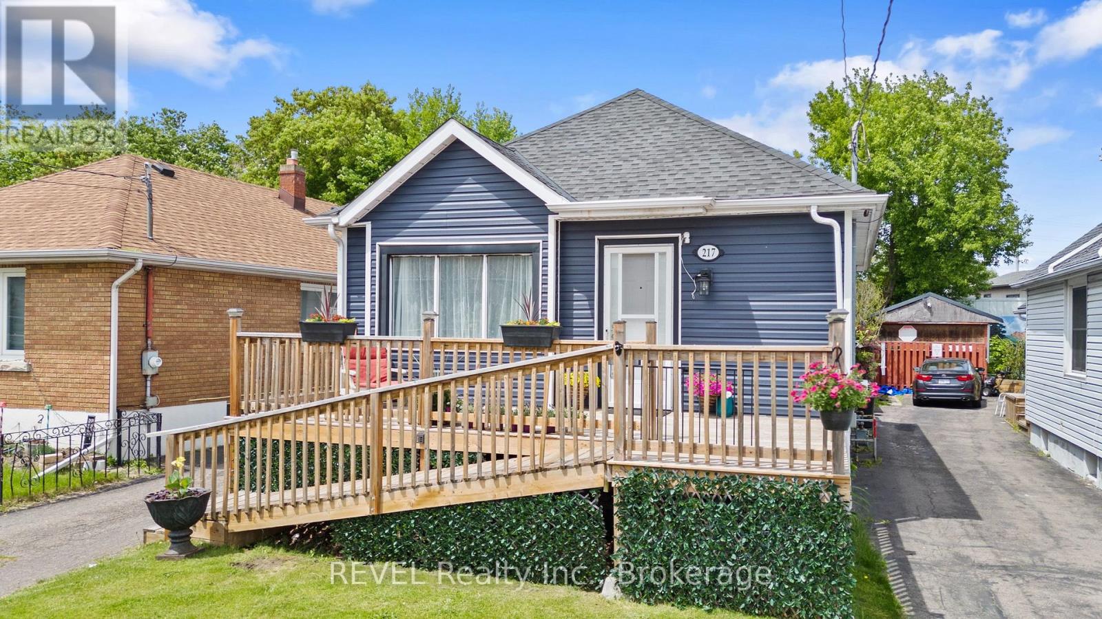 217 Niagara Street N, St. Catharines (Facer), Ontario  L2M 4V3 - Photo 3 - X13212322