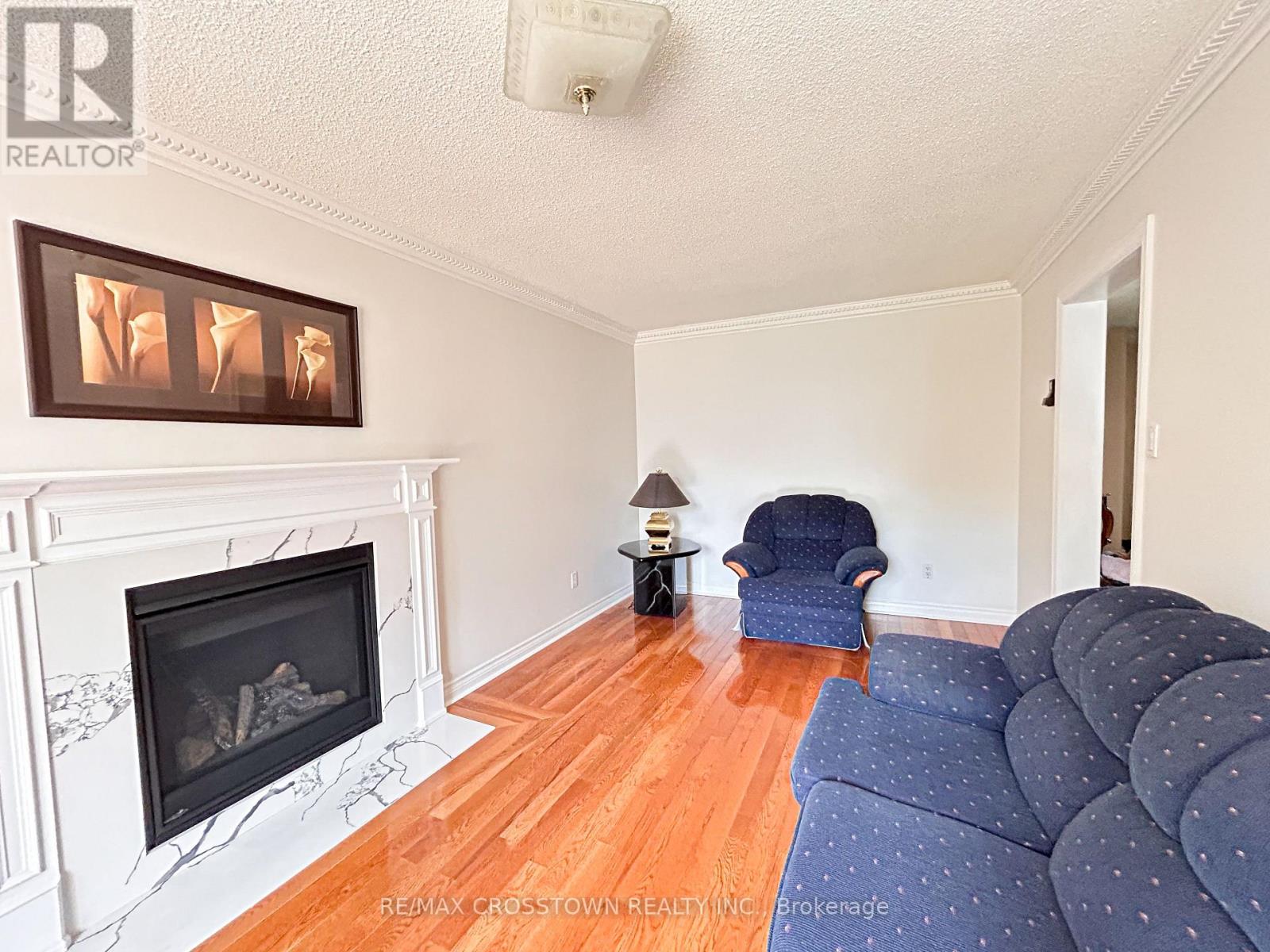 119 Fieldgate Drive, Vaughan, Ontario  L6A 1K5 - Photo 4 - N13004776