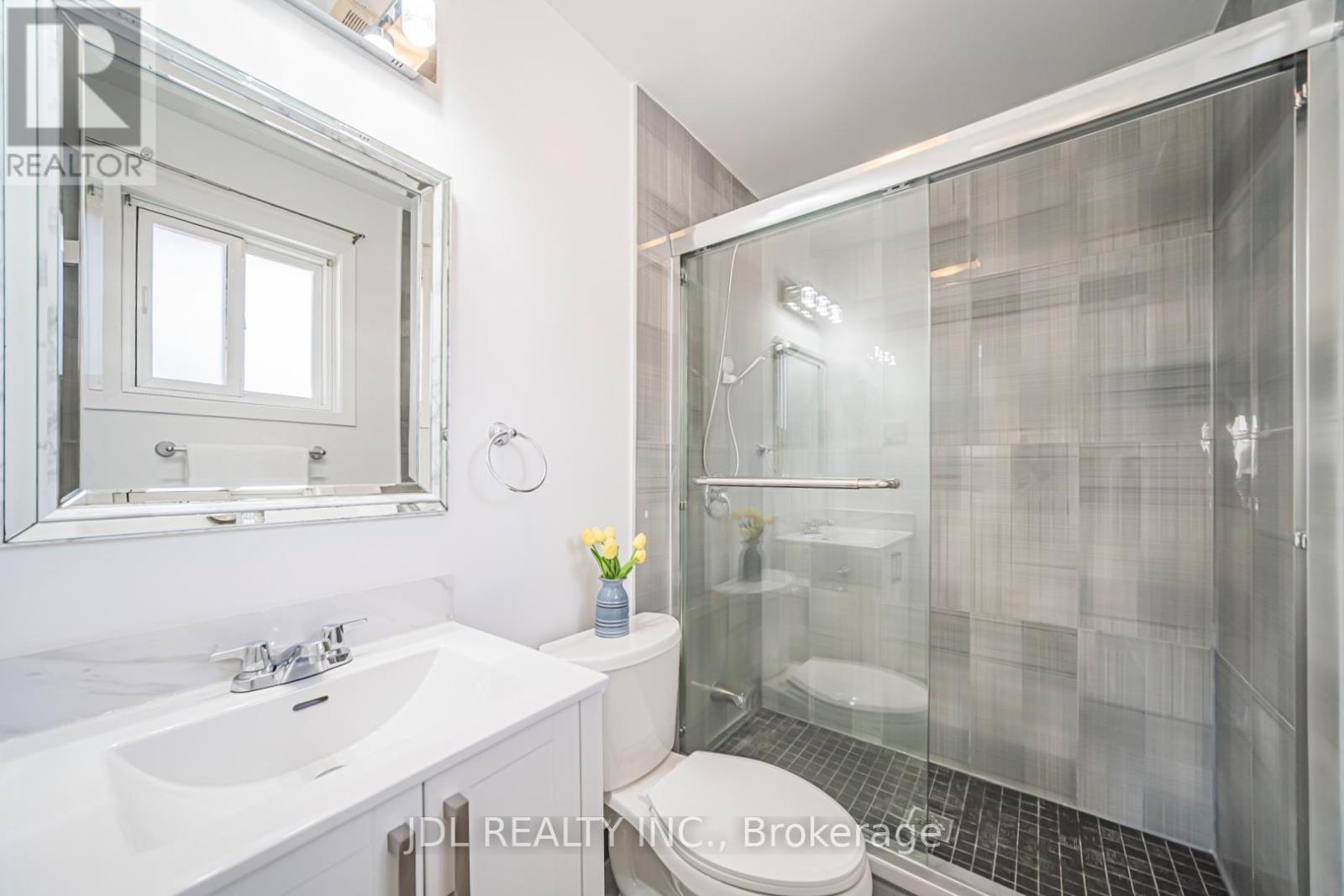 58 Bestview Drive, Toronto, Ontario  M2M 2X9 - Photo 18 - C13212308