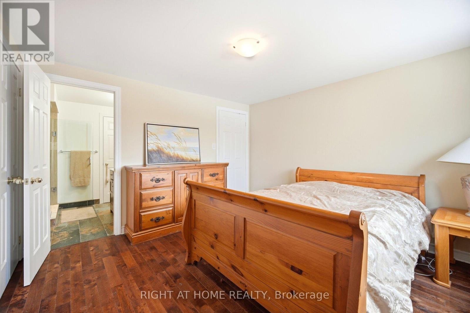 94 Dutch Myrtle Way, Toronto, Ontario  M3B 3K8 - Photo 27 - C13212314