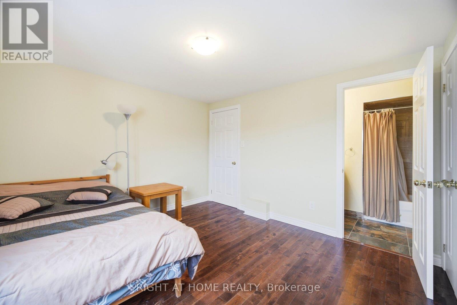 94 Dutch Myrtle Way, Toronto, Ontario  M3B 3K8 - Photo 35 - C13212314