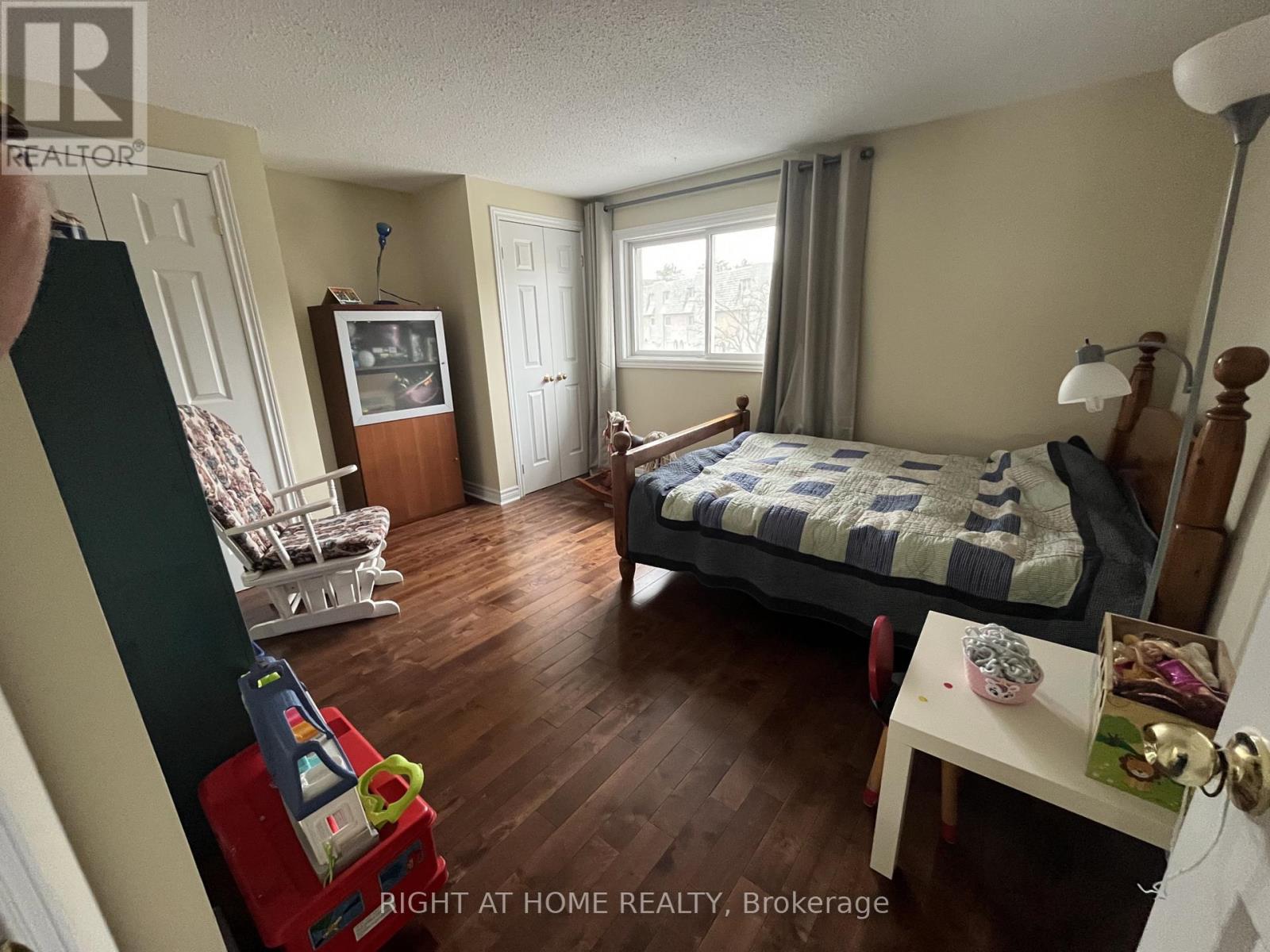 94 Dutch Myrtle Way, Toronto, Ontario  M3B 3K8 - Photo 46 - C13212314