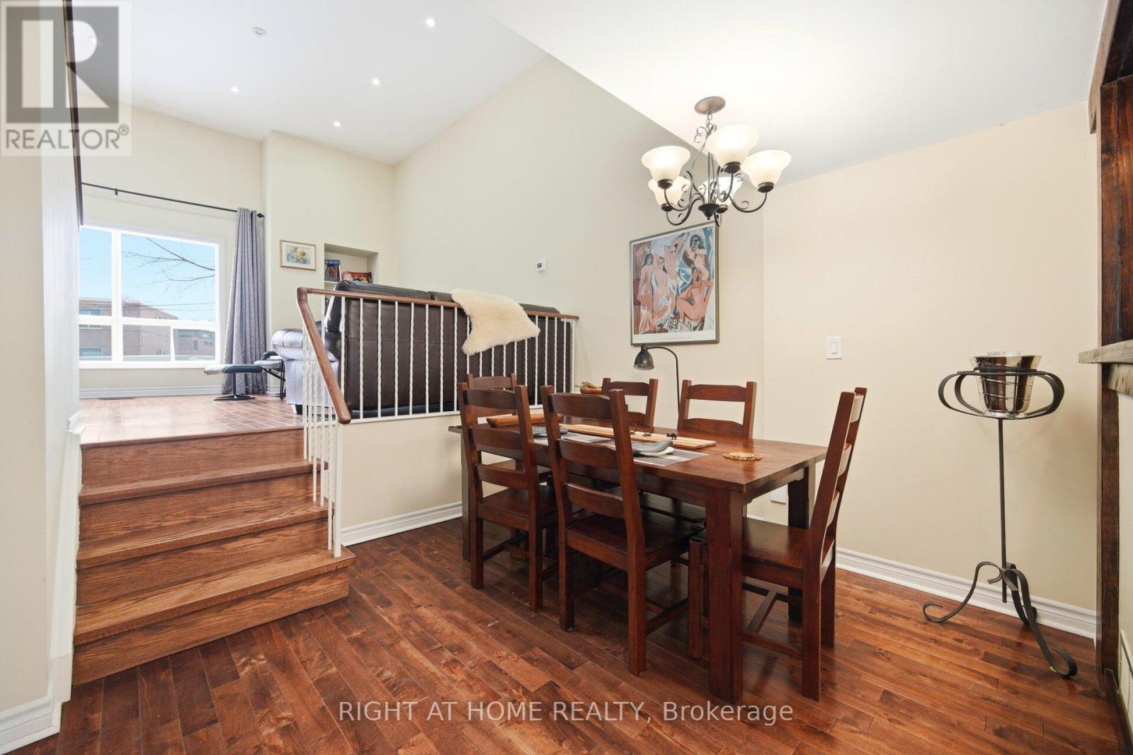 94 Dutch Myrtle Way, Toronto, Ontario  M3B 3K8 - Photo 7 - C13212314