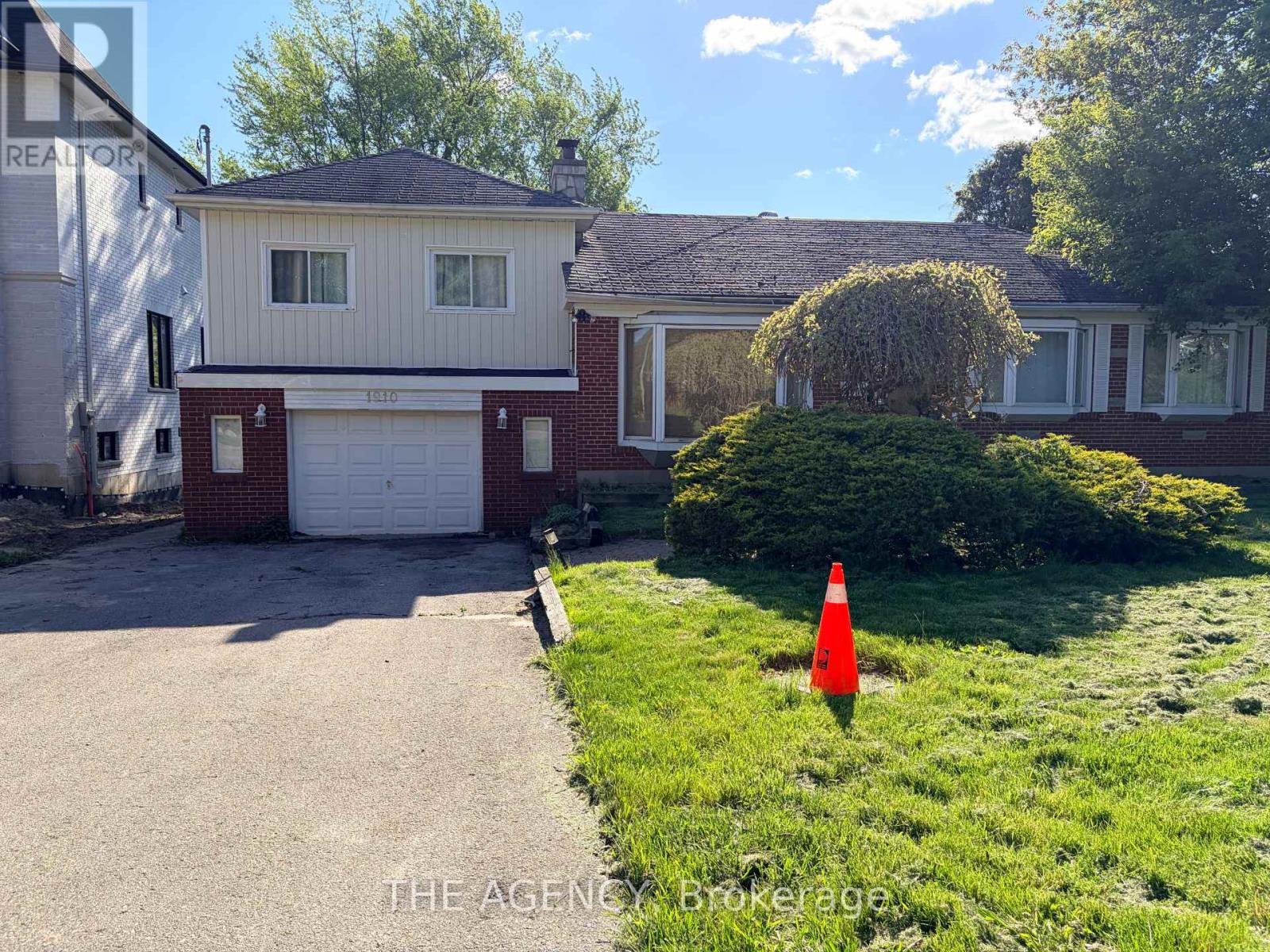 1910 Glendale Drive, Pickering, Ontario  L1V 1V7 - Photo 4 - E13212318