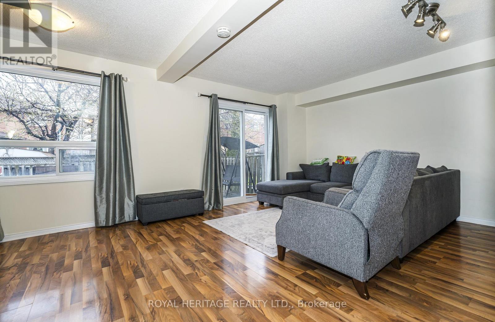 35 Hughes Crescent, Ajax, Ontario  L1T 3P9 - Photo 10 - E13212348