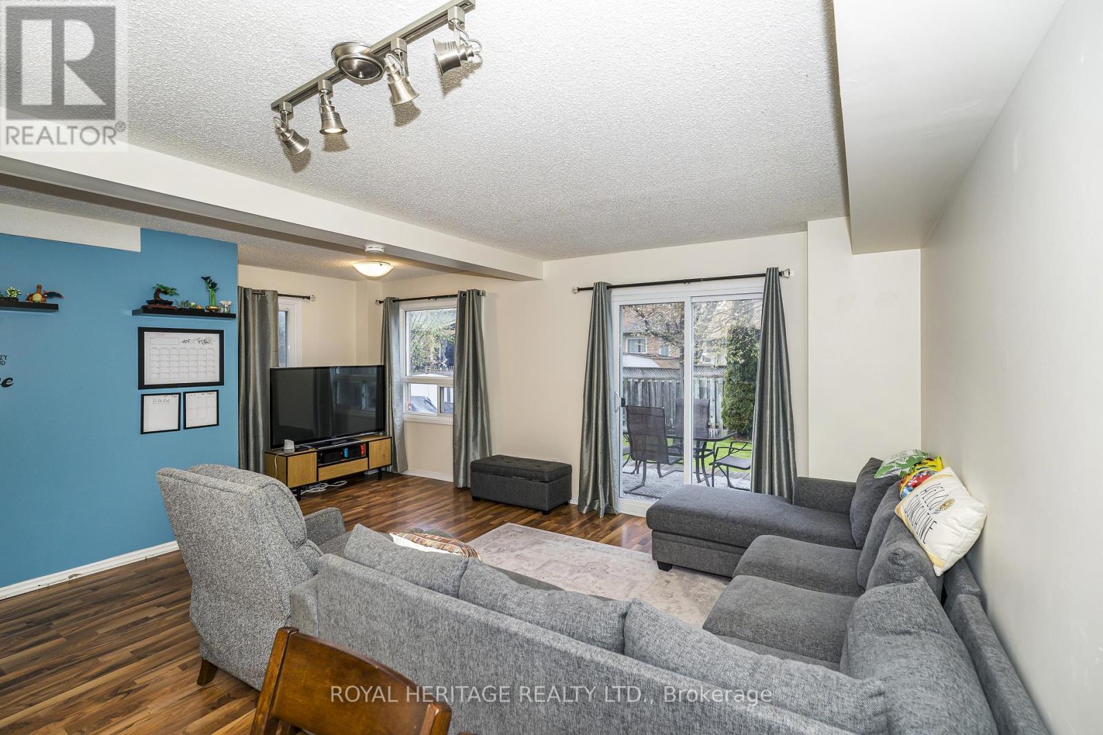 35 Hughes Crescent, Ajax, Ontario  L1T 3P9 - Photo 14 - E13212348