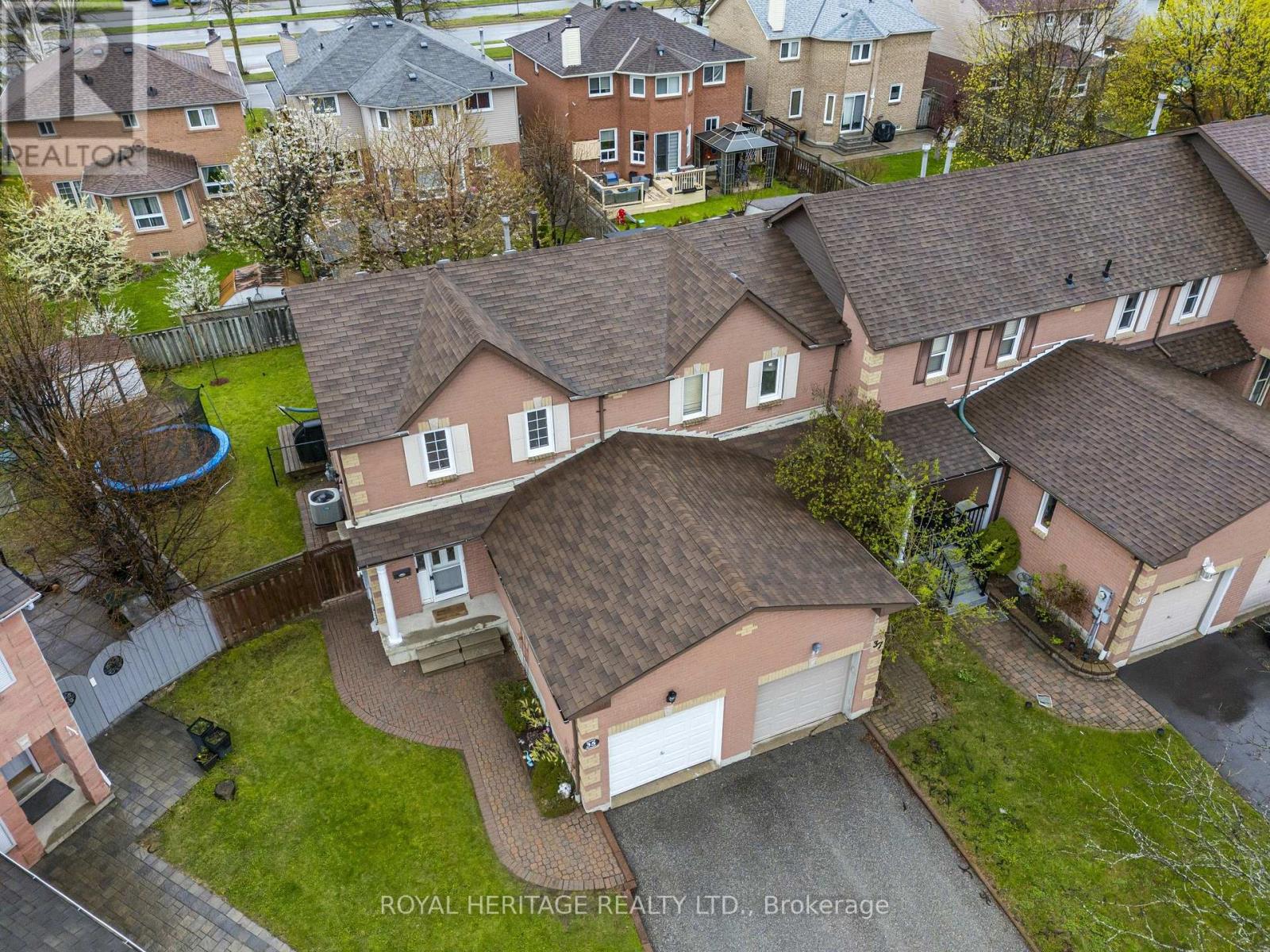 35 Hughes Crescent, Ajax, Ontario  L1T 3P9 - Photo 36 - E13212348