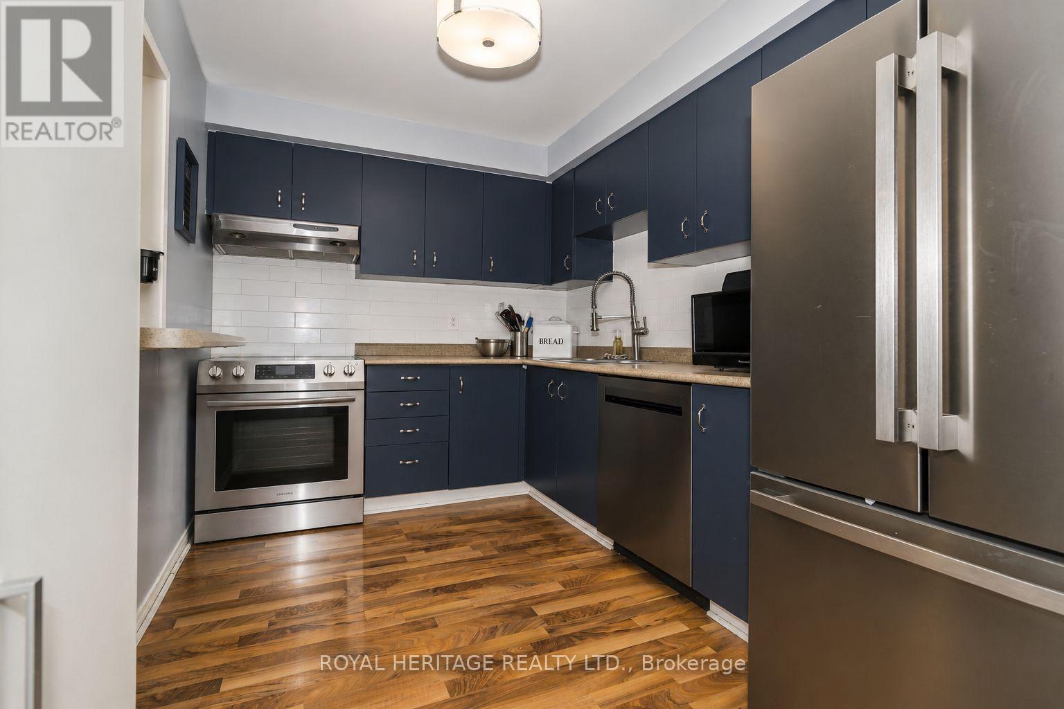 35 Hughes Crescent, Ajax, Ontario  L1T 3P9 - Photo 8 - E13212348