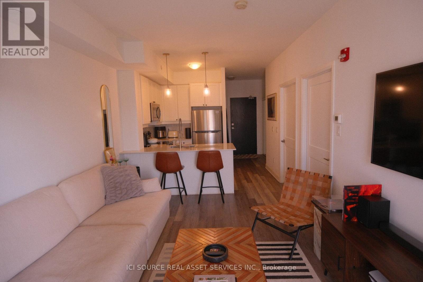 421 - 50 Lakebreeze Drive, Clarington, Ontario  L1B 0V9 - Photo 7 - E13212386