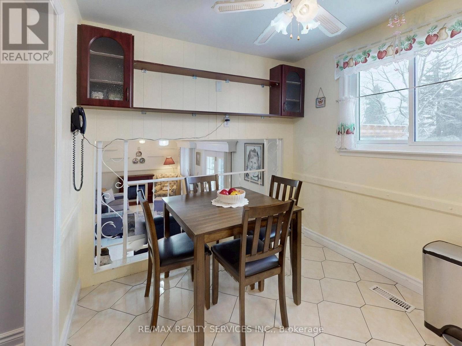 16 Grassington Crescent, Brampton, Ontario  L6S 1Z6 - Photo 17 - W13212346