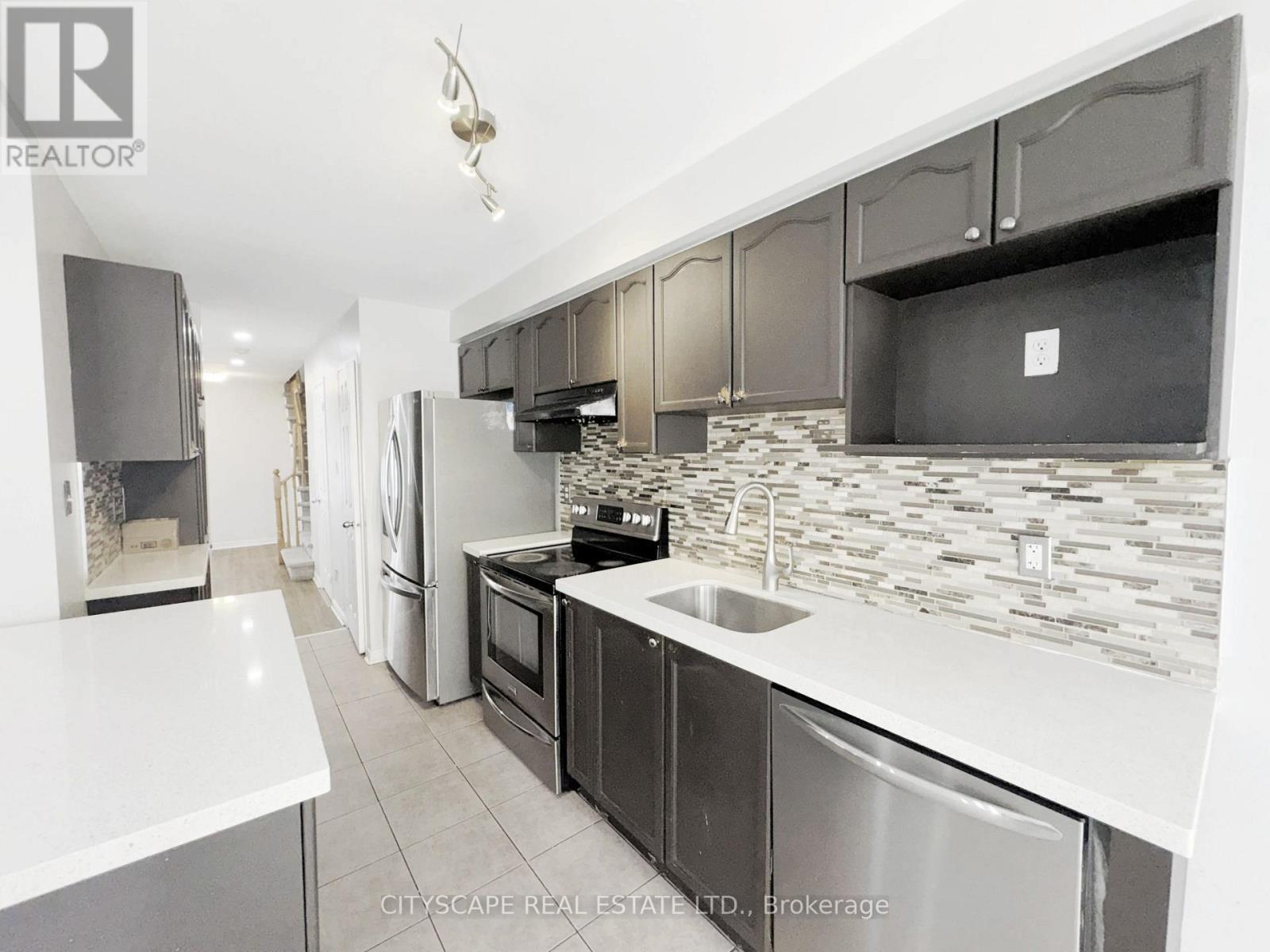68 Vintage Gate, Brampton, Ontario  L6X 5C2 - Photo 12 - W13212354