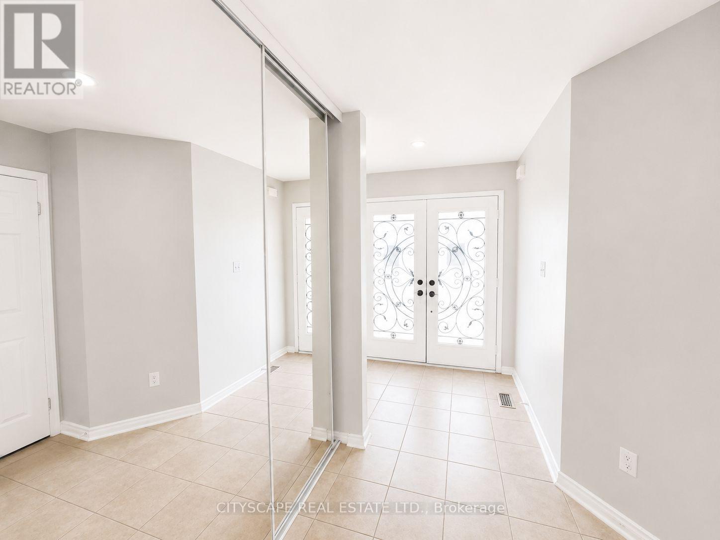 68 Vintage Gate, Brampton, Ontario  L6X 5C2 - Photo 6 - W13212354