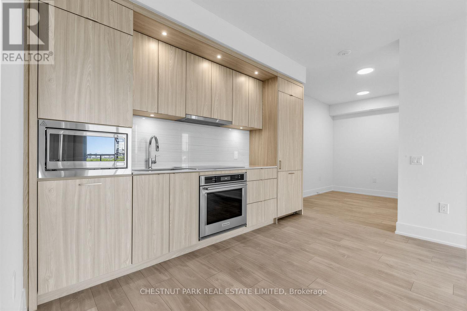 735 - 858 Dupont Street, Toronto, Ontario  M6G 0C1 - Photo 3 - W13212370