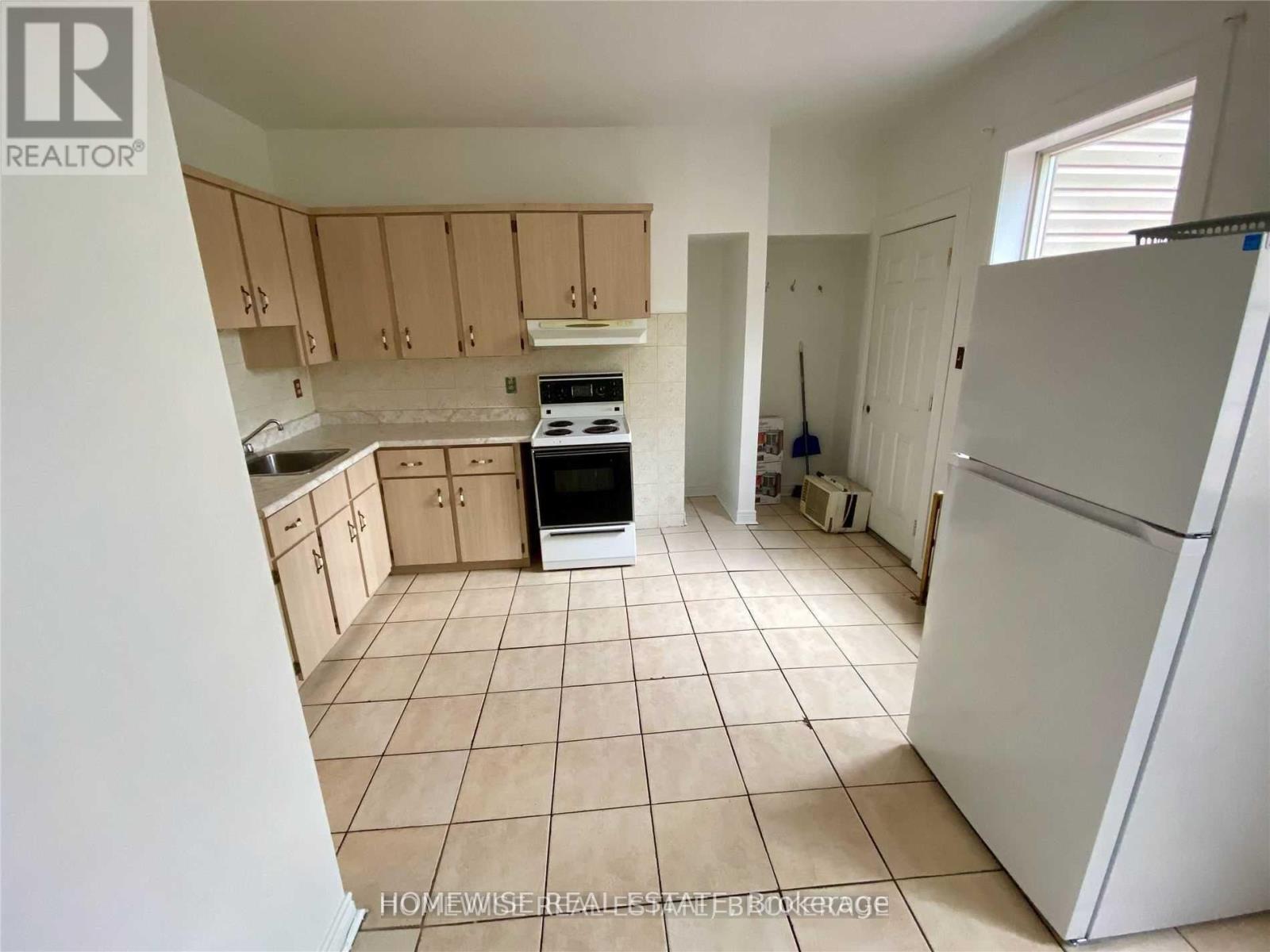 1 - 1582 Queen Street W, Toronto, Ontario  M6R 1A6 - Photo 2 - W13212398