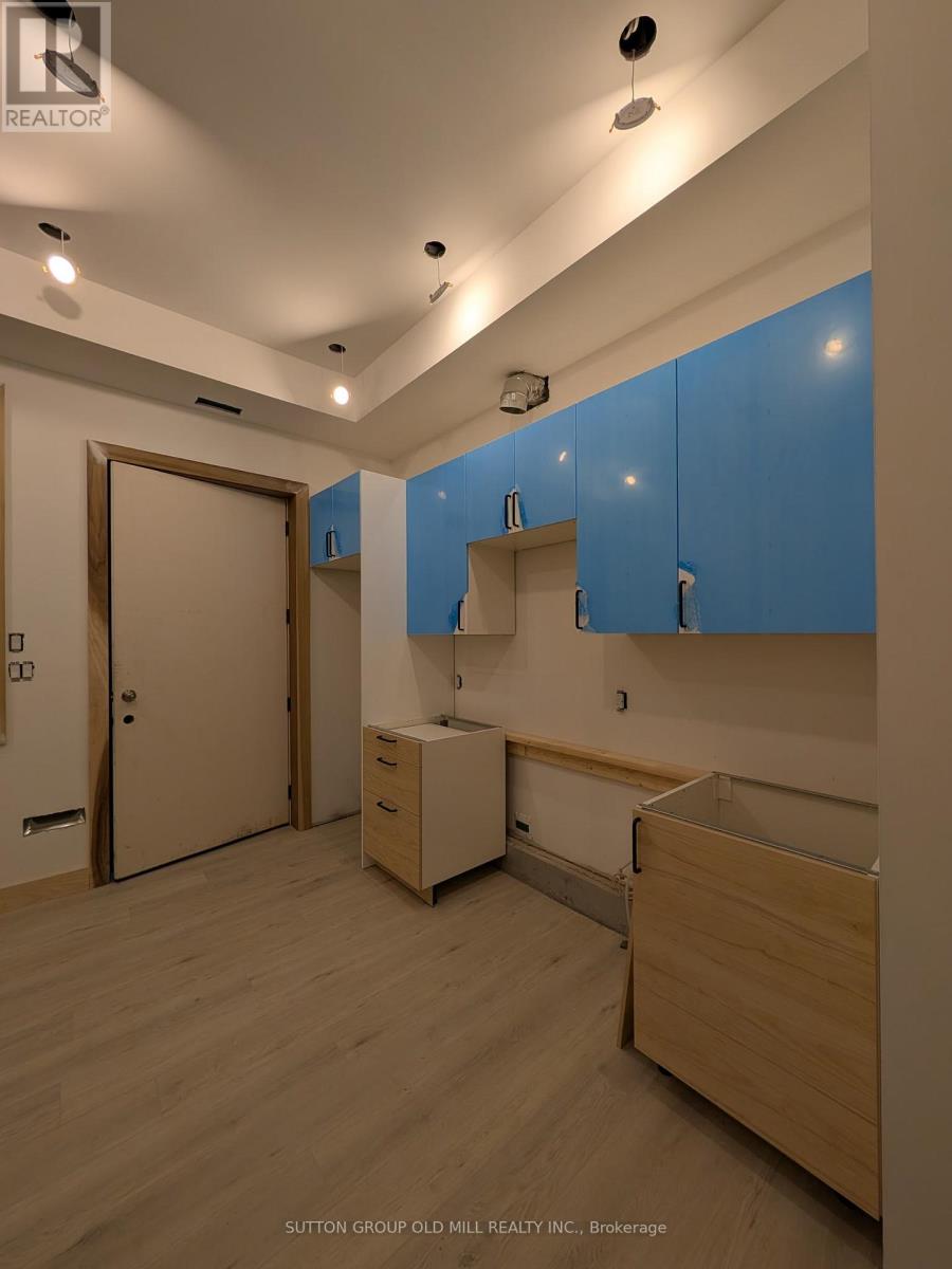 05 - 625 Harvie Avenue, Toronto, Ontario  M6E 4M4 - Photo 10 - W13212406