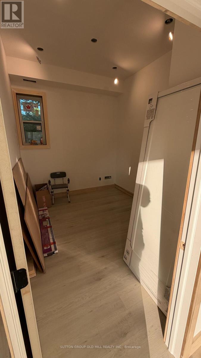 05 - 625 Harvie Avenue, Toronto, Ontario  M6E 4M4 - Photo 11 - W13212406