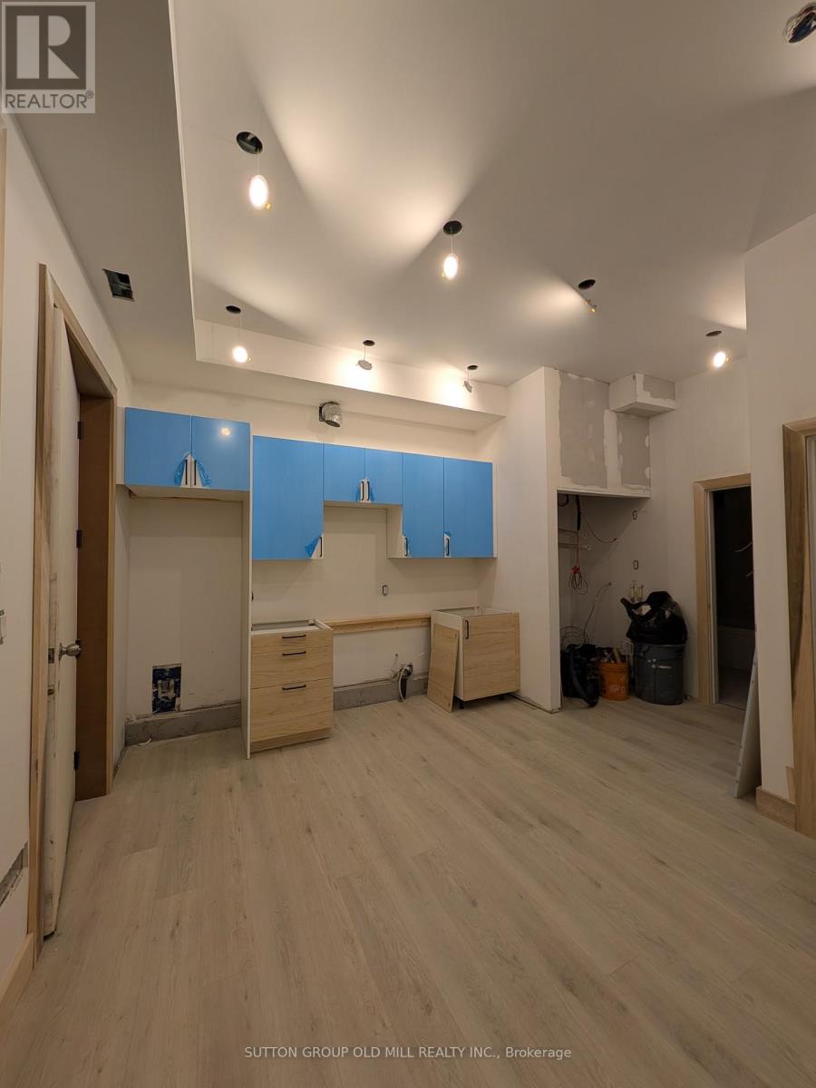 05 - 625 Harvie Avenue, Toronto, Ontario  M6E 4M4 - Photo 7 - W13212406