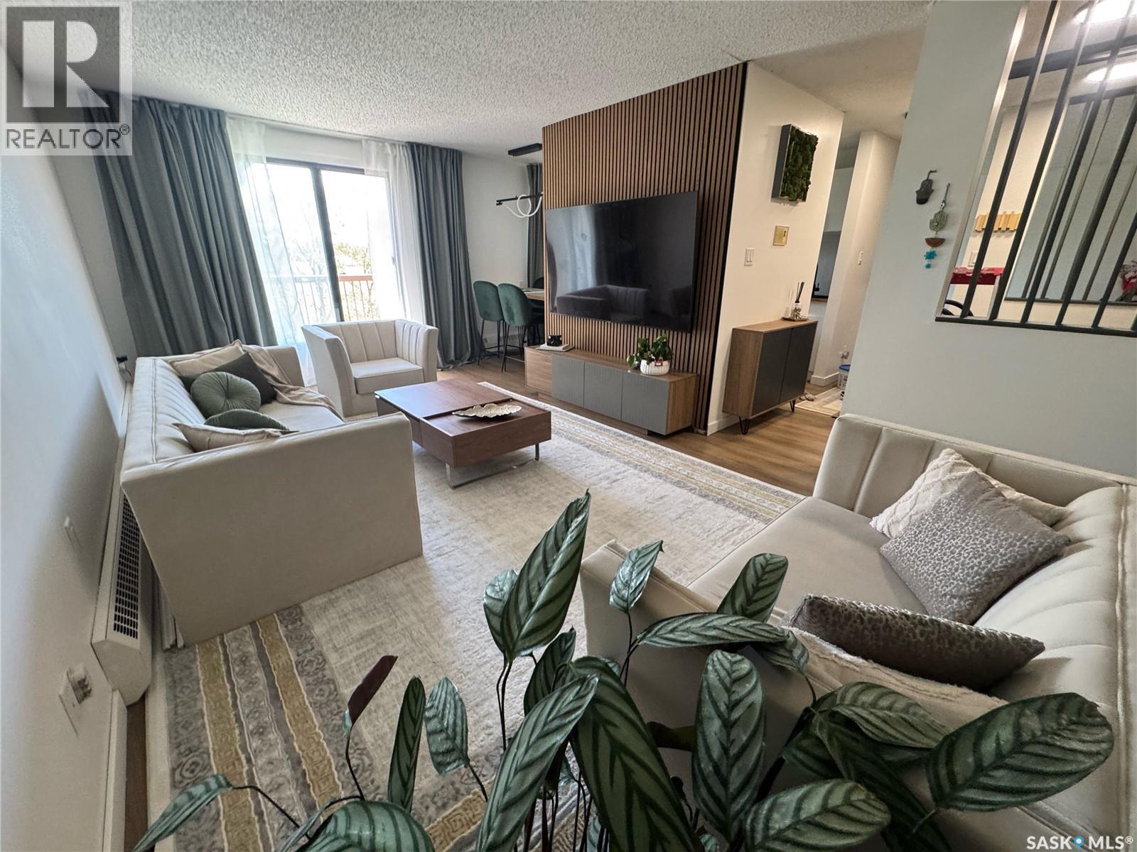 306 31 Rodenbush Drive, Regina, Saskatchewan  S4R 8C7 - Photo 2 - SK037473