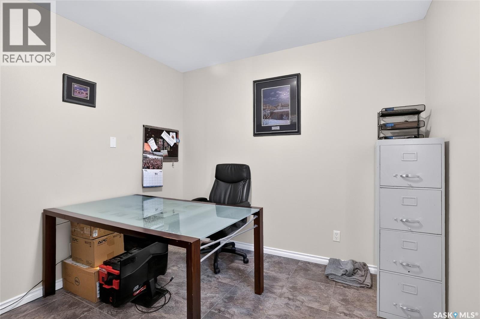 215 Neatby Crescent, Saskatoon, Saskatchewan  S7M 4W9 - Photo 28 - SK037404