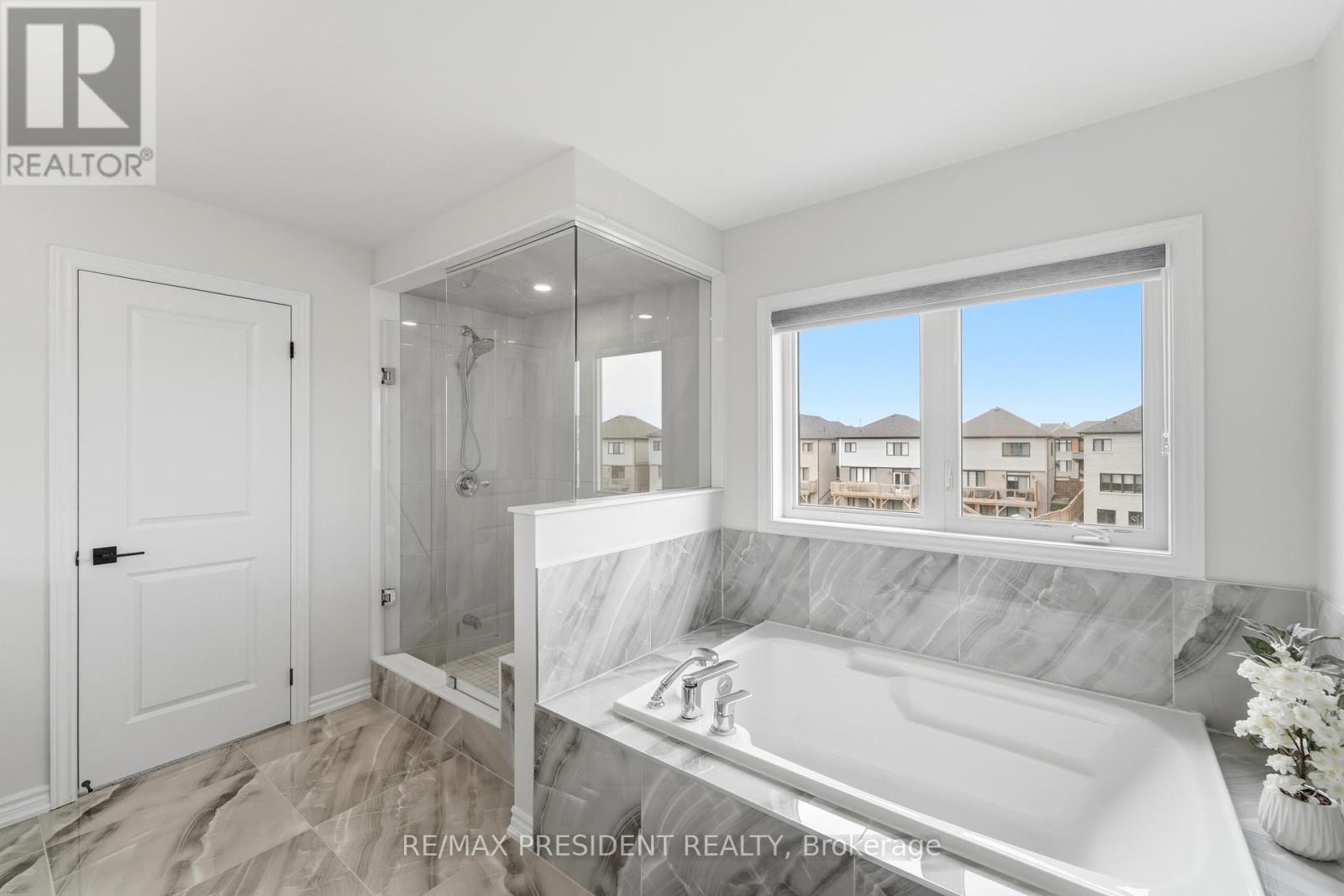 80 Explorer Way, Thorold, Ontario  L2V 0K3 - Photo 23 - X13212292