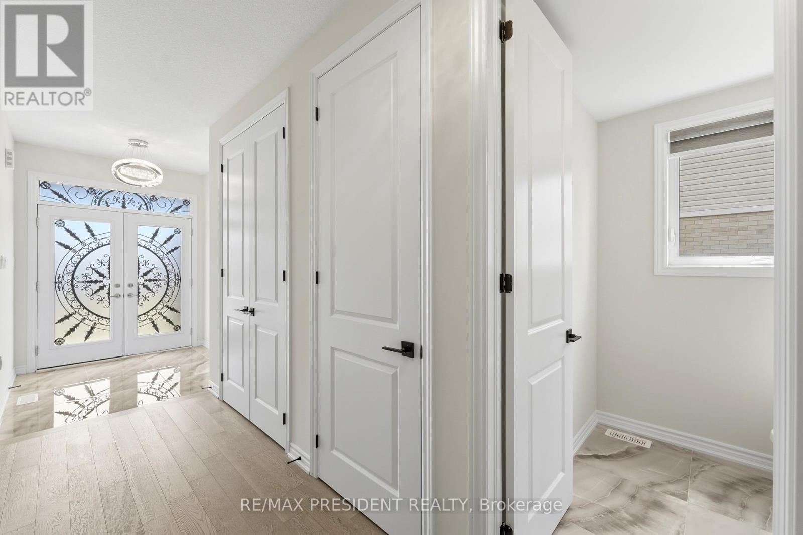 80 Explorer Way, Thorold, Ontario  L2V 0K3 - Photo 5 - X13212292
