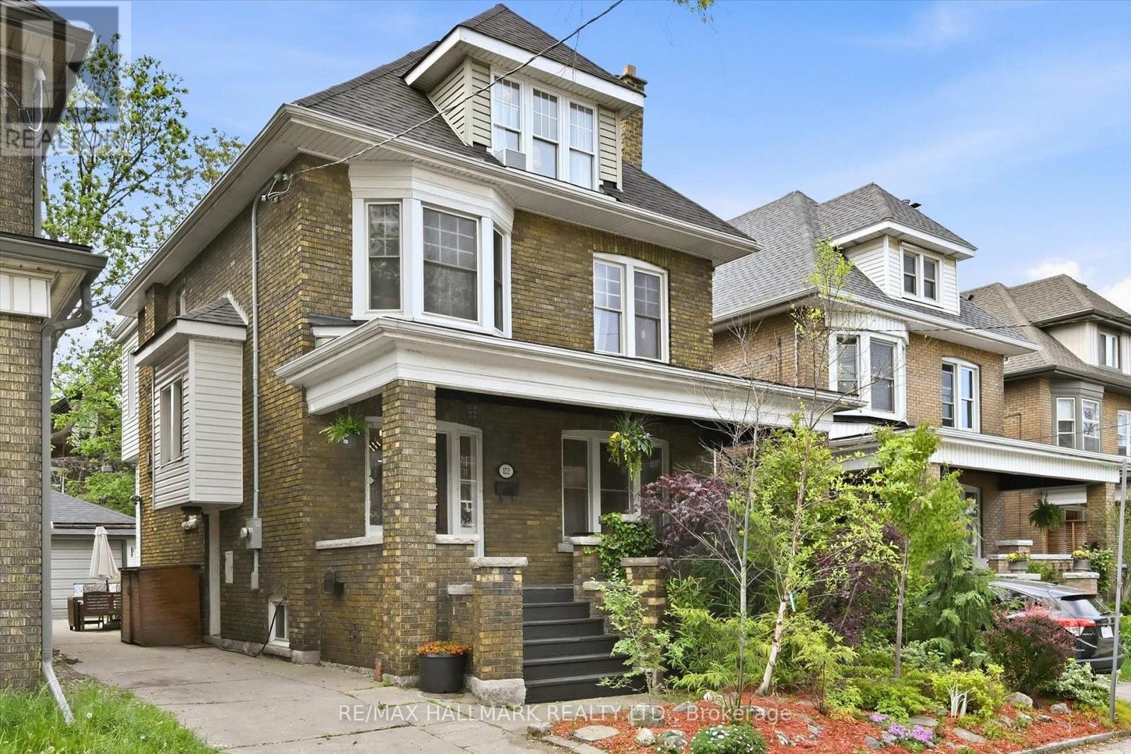 102 Carrick Avenue, Hamilton, Ontario  L8M 2W6 - Photo 2 - X13212366