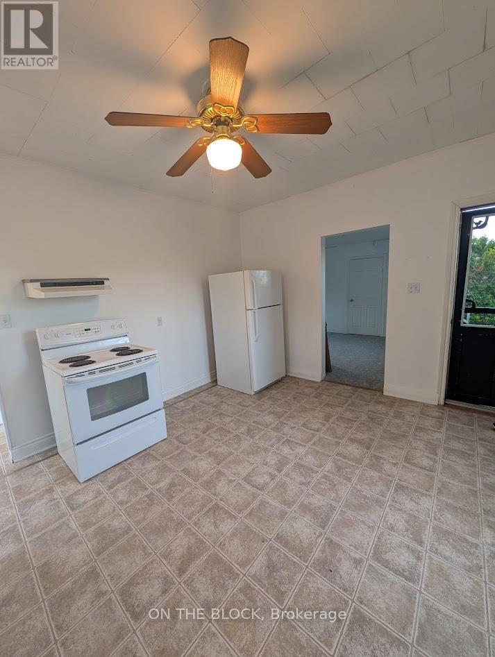5a South Edgeware Road, St. Thomas, Ontario  N5P 2G8 - Photo 3 - X13212390