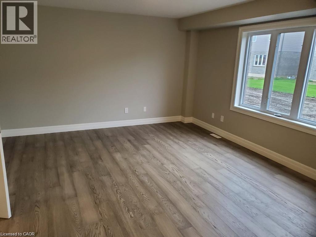 255 Bradshaw Drive, Stratford, Ontario  N5A 0G5 - Photo 3 - 40831644