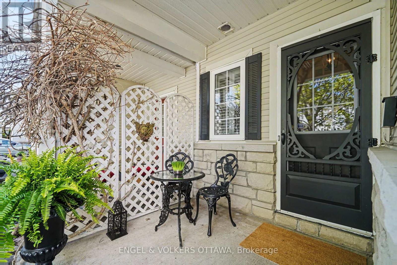 114 Rustwood Private, Ottawa, Ontario  K2J 5L5 - Photo 2 - X13212476
