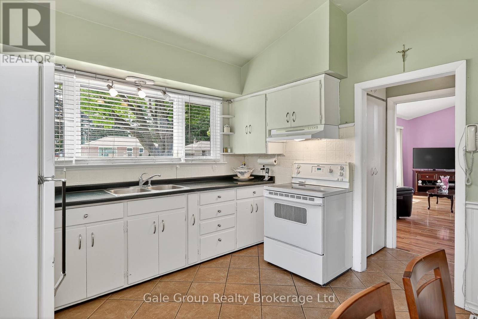 308 Willowgrove Crescent, Woodstock, Ontario N4S 7N4 - Photo 13 - X13212420