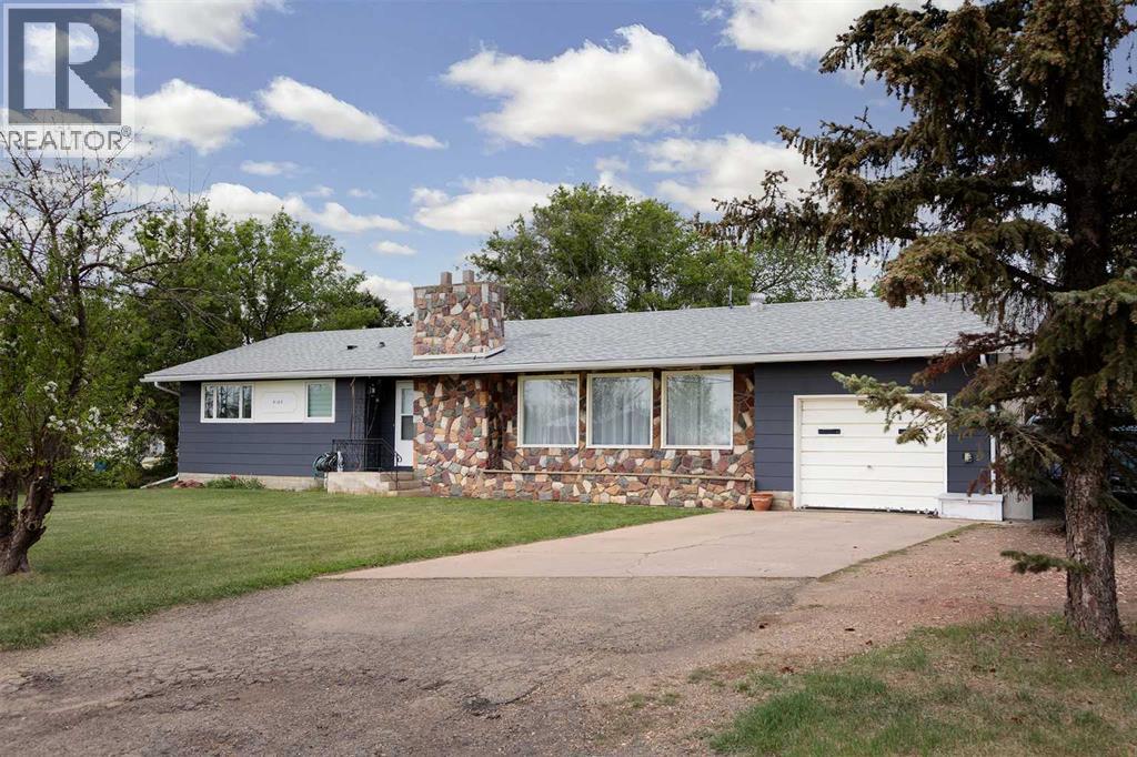 5102 56 Street, Daysland, Alberta  T0B 1A0 - Photo 1 - A2314848