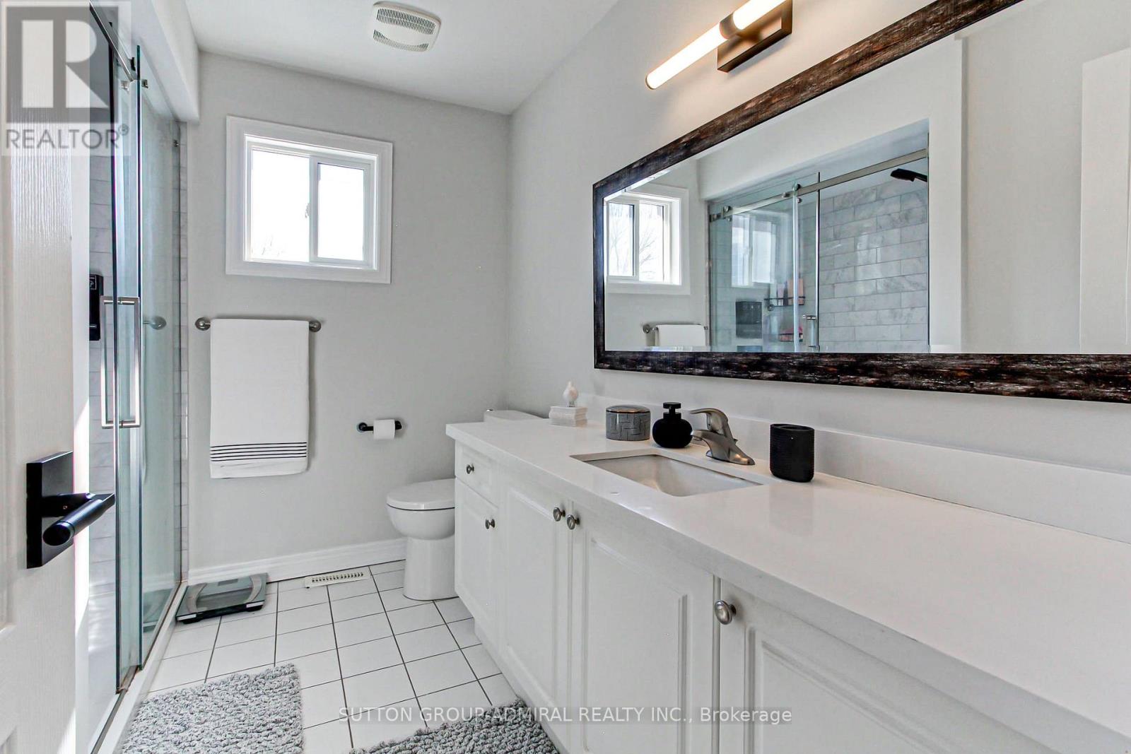 87 Stemmle Drive, Aurora, Ontario  L4G 6N4 - Photo 16 - N12761466