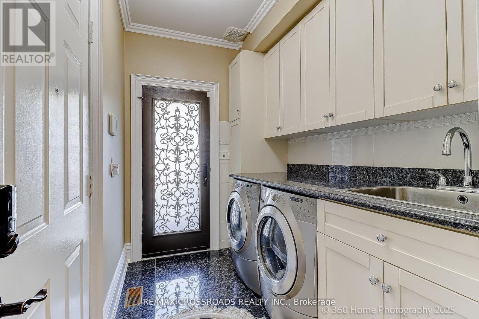 2 Mumberson Court, Markham, Ontario  L6C 1Y4 - Photo 19 - N13205674
