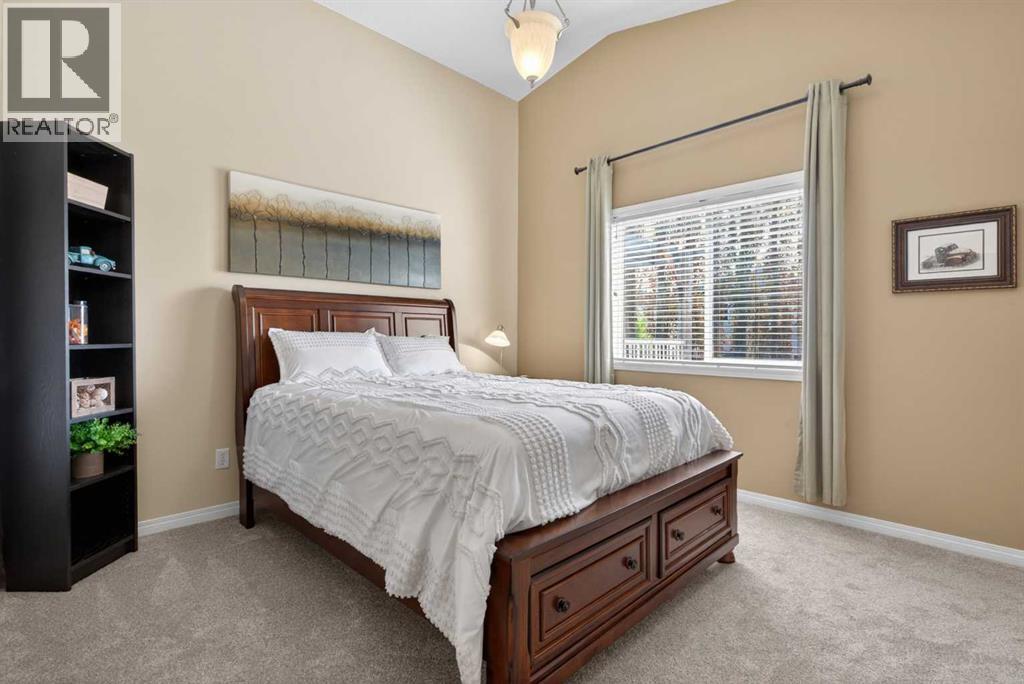 412 Highland Close, Strathmore, Alberta  T2A 3M9 - Photo 14 - A2306186