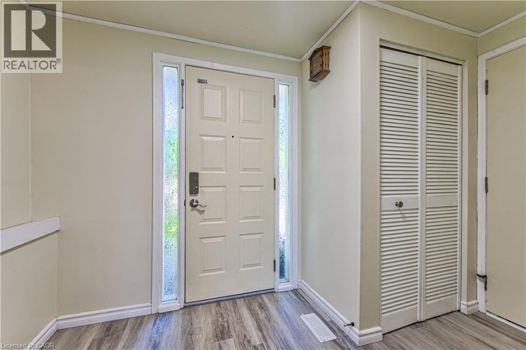 164 White Pine Crescent, Waterloo, Ontario  N2V 1C1 - Photo 5 - 40833768