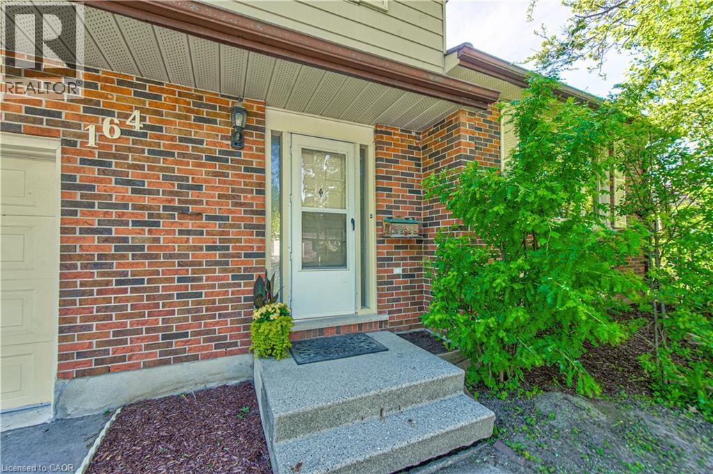 164 White Pine Crescent, Waterloo, Ontario  N2V 1C1 - Photo 4 - 40833768